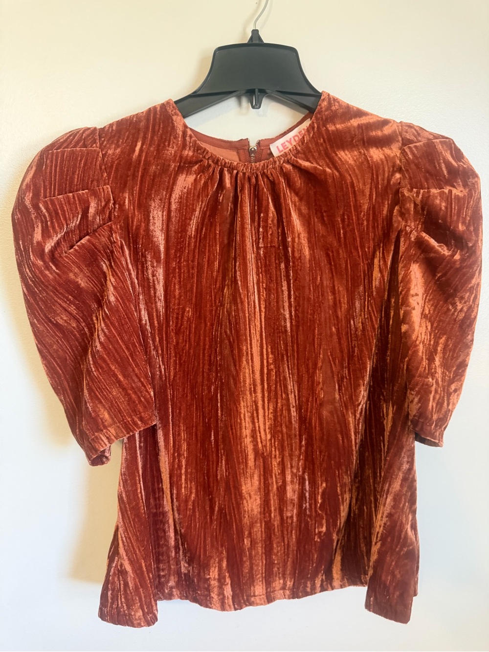 Leyden Rust Orange Crushed Velvet Puff Short Sleeve Top Size medium